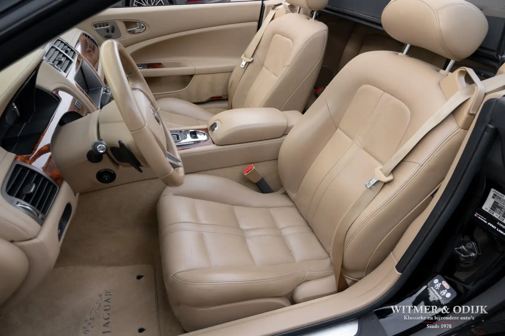 Jaguar XK 4.2 V8 Convertible zeldzame kleurstelling Negro - 2