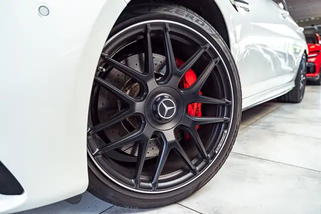 Mercedes-Benz E-Class view 13