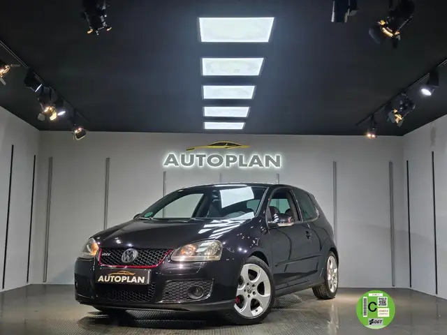 Volkswagen Golf GTI 2.0 TFSI