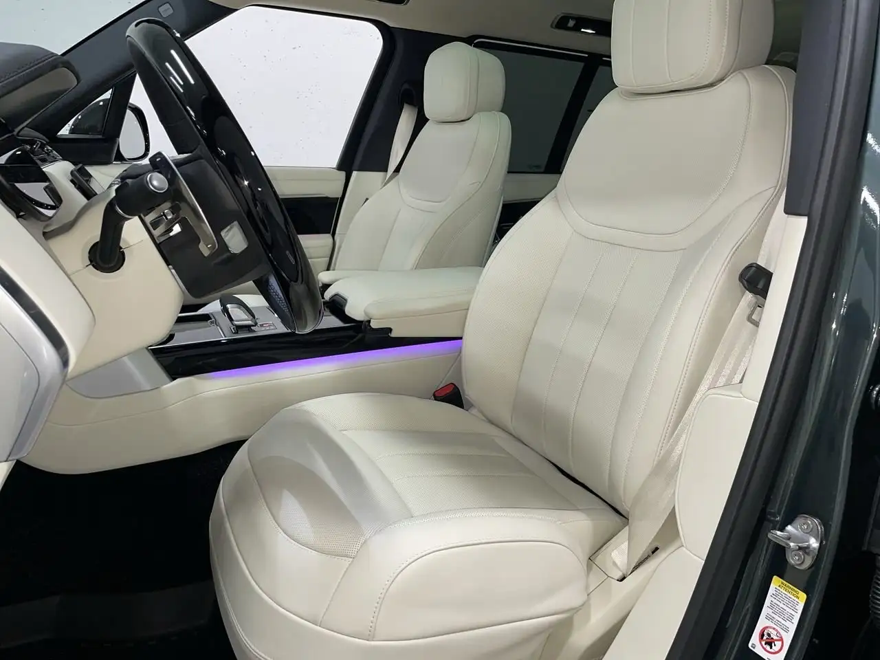 Land Rover Range Rover photo Land Rover Range Rover