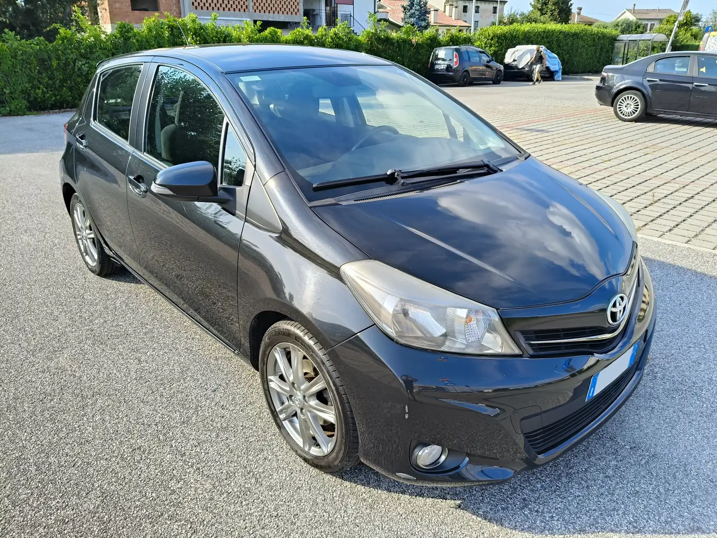 Toyota Yaris Yaris III 5p 1.4 d-4d Neopat. Lounge WRC AUTO SRL Noir - 2