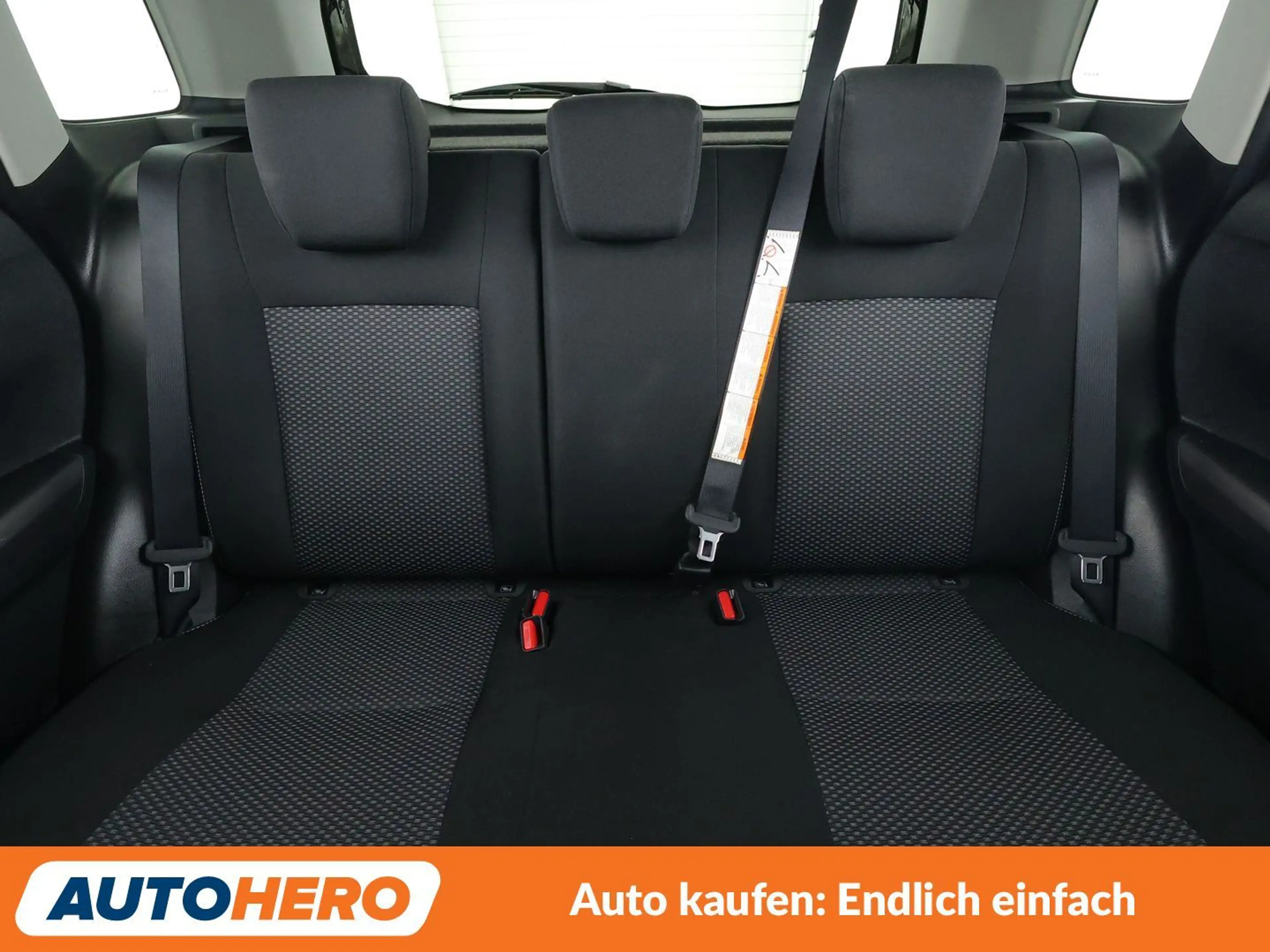 Suzuki Vitara 1.4 BoosterJet Comfort + 4x4 Aut.*ACC*SHZ* — photo 14