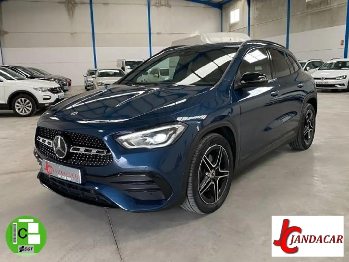 Mercedes-Benz GLA 200 200d 4Matic 8G-DCT Modrá - 1