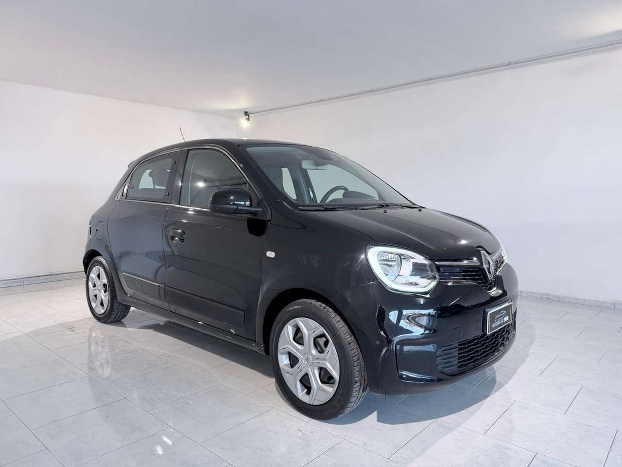 Renault Twingo Twingo 2021 1.0 sce Signature 65cv X NEOPATENTATI
