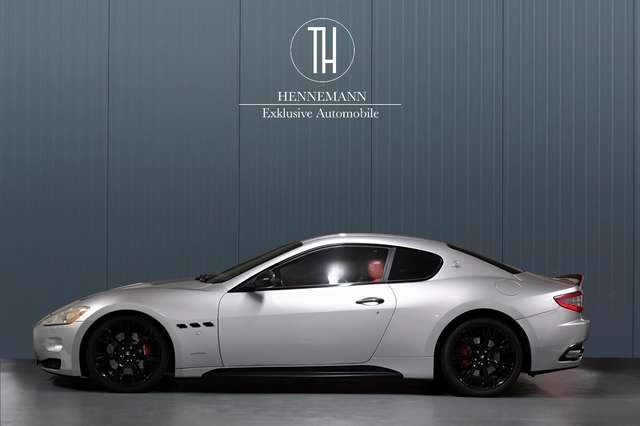 Maserati GranTurismo 4.7 V8 S*MC Sport Line*Carbon*BOSE*Kamera*