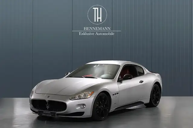 Maserati GranTurismo 4.7 V8 S*MC Sport Line*Carbon*BOSE*Kamera*
