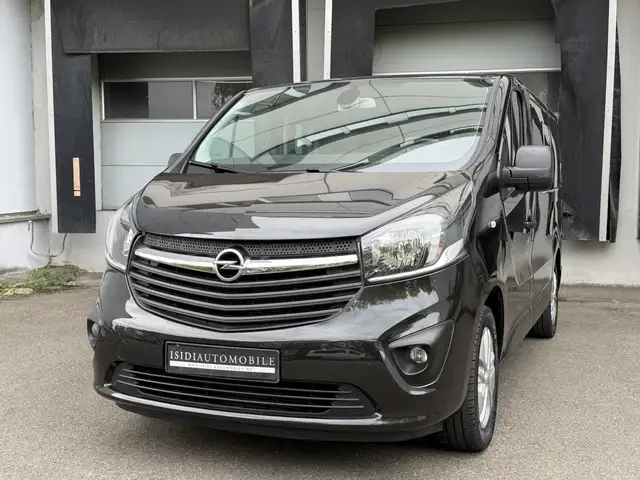 Opel Vivaro Combi L1H1 8-Sitzer Tempomat Kamera AHK