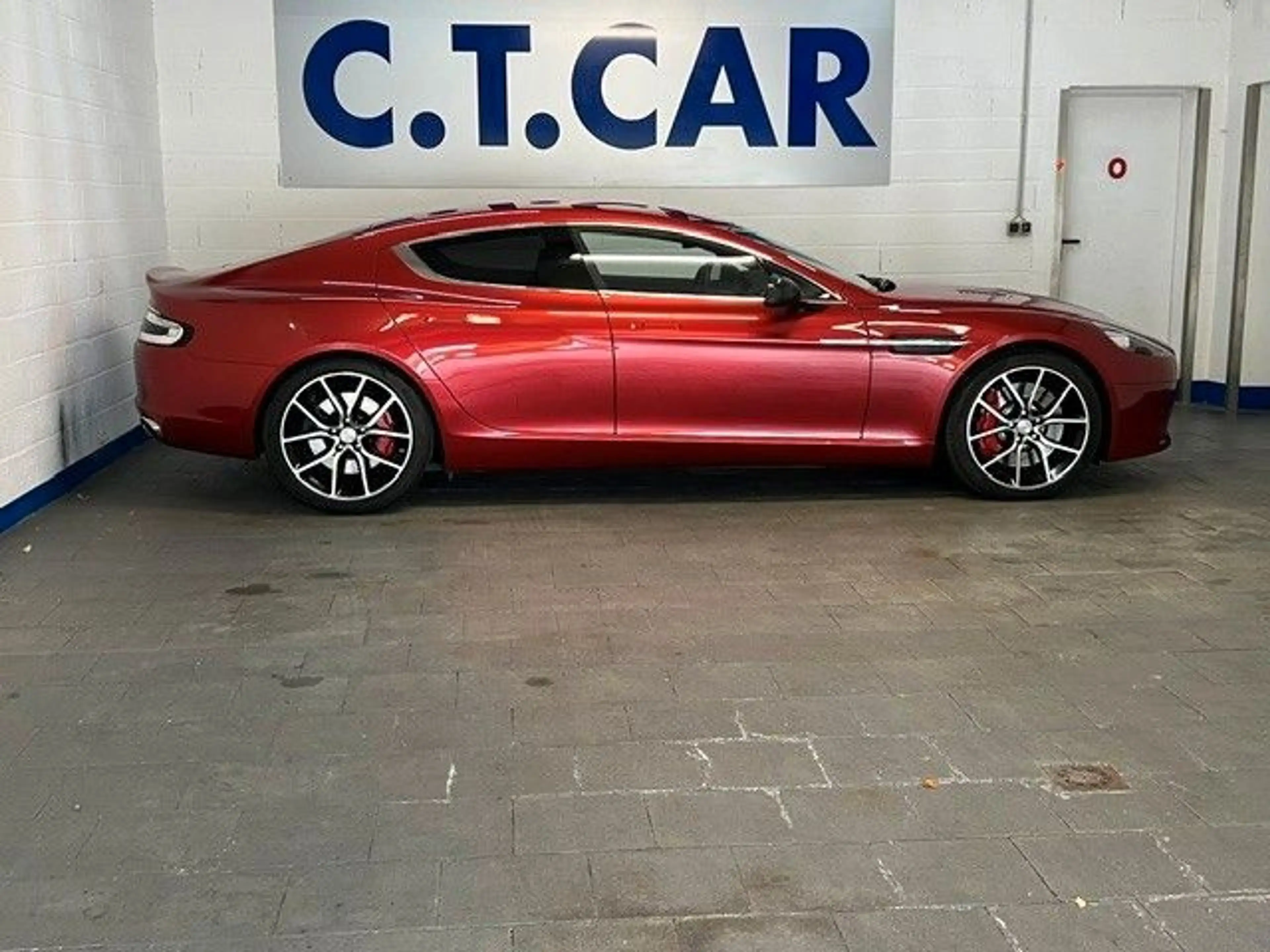 Aston Martin Rapide S 6.0 S Touchtronic Auto — photo 2