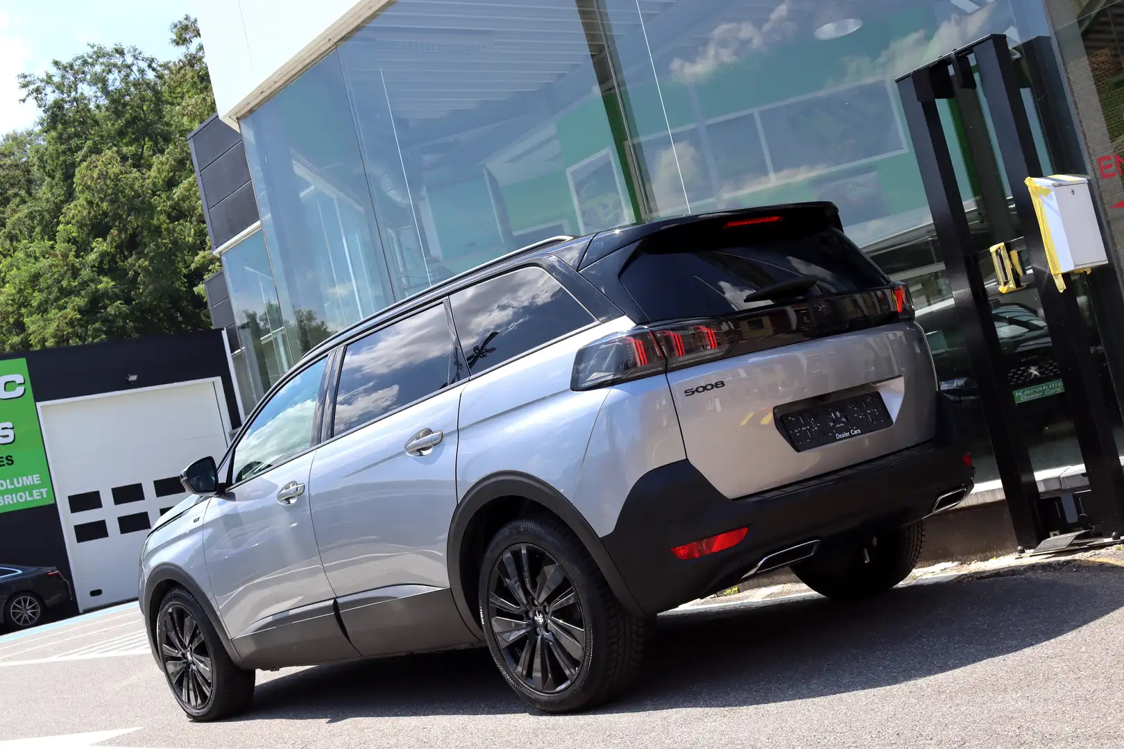 Peugeot 5008 1.5HDi 130CV GT-LINE 7 PLACES PANO BLACK EDITION Gris - 2