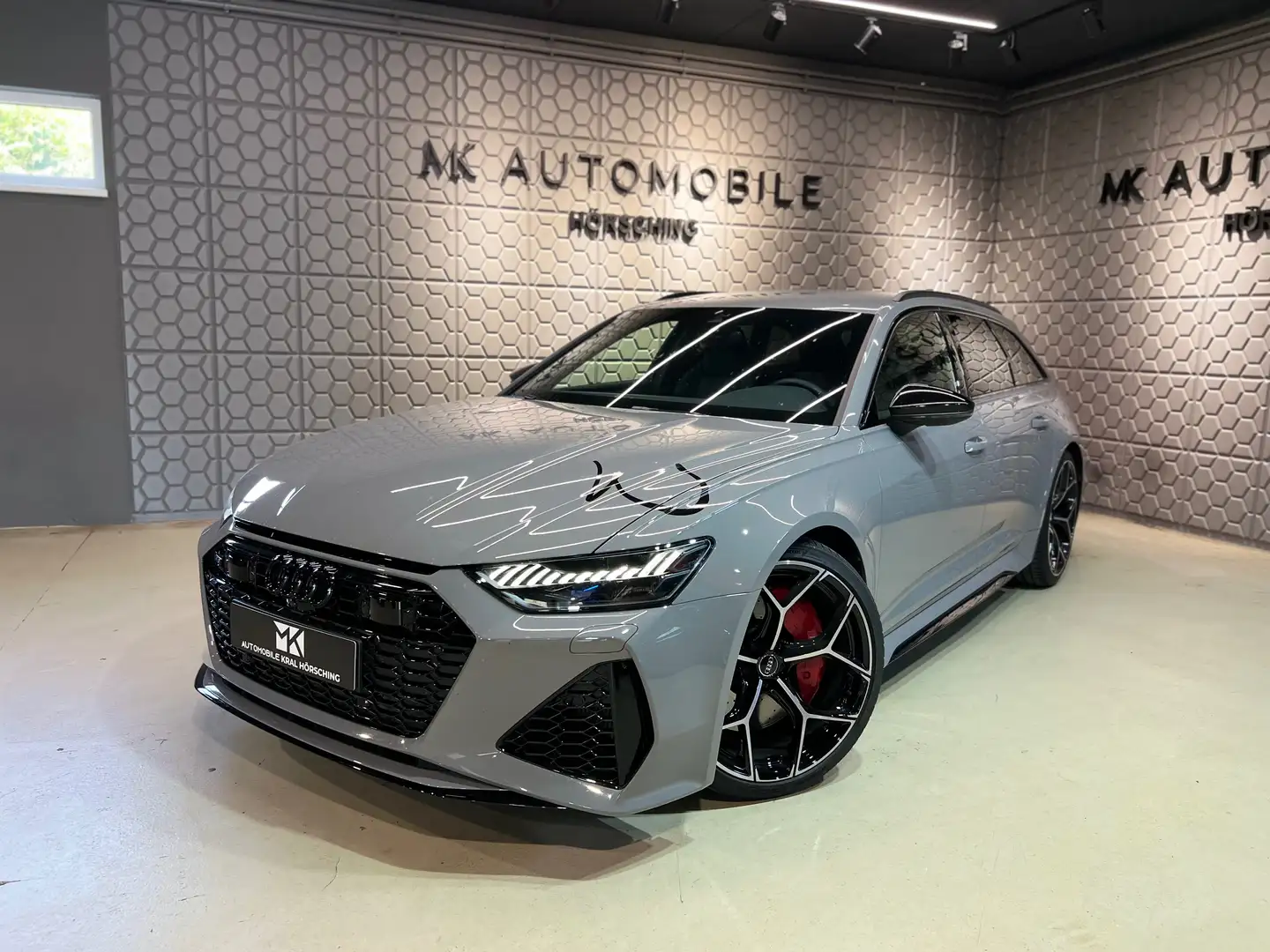 Audi RS6 4.0 TFSI quattro performance*RFK*MATRIX LED*MEMORY Grau - 1