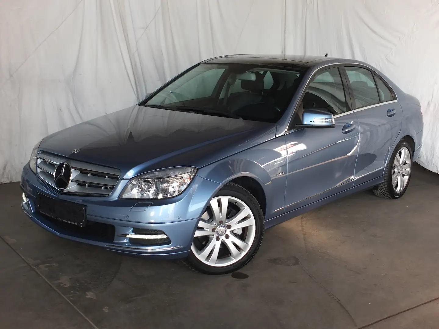 Mercedes-Benz C 180 CGI AVANTGARDE COMAND PANORAMA XENON PTS Blau - 1