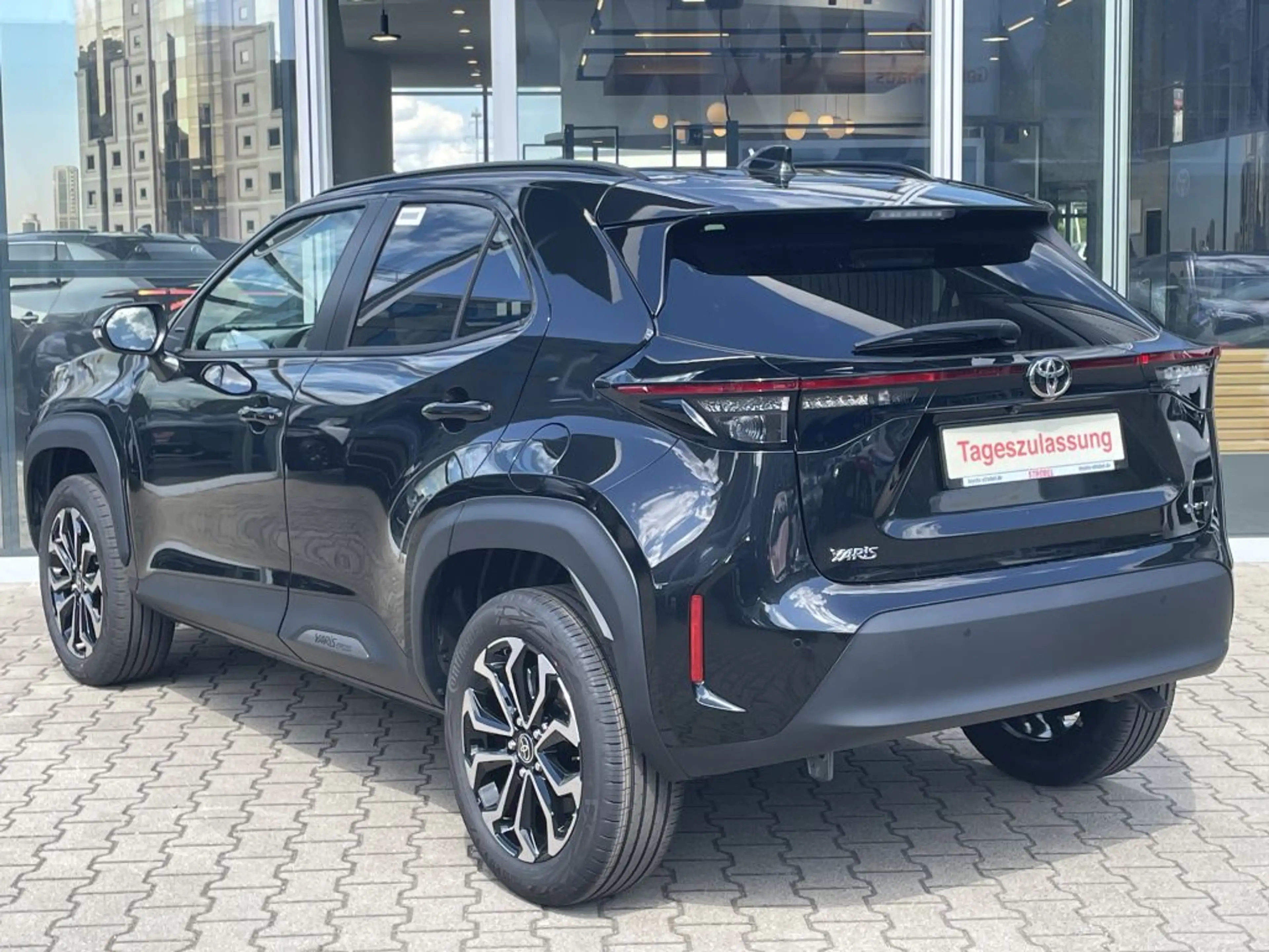 Toyota Yaris Cross Hybrid 130 1.5 VVT-i Teamplayer*Winter-Paket* — photo 6