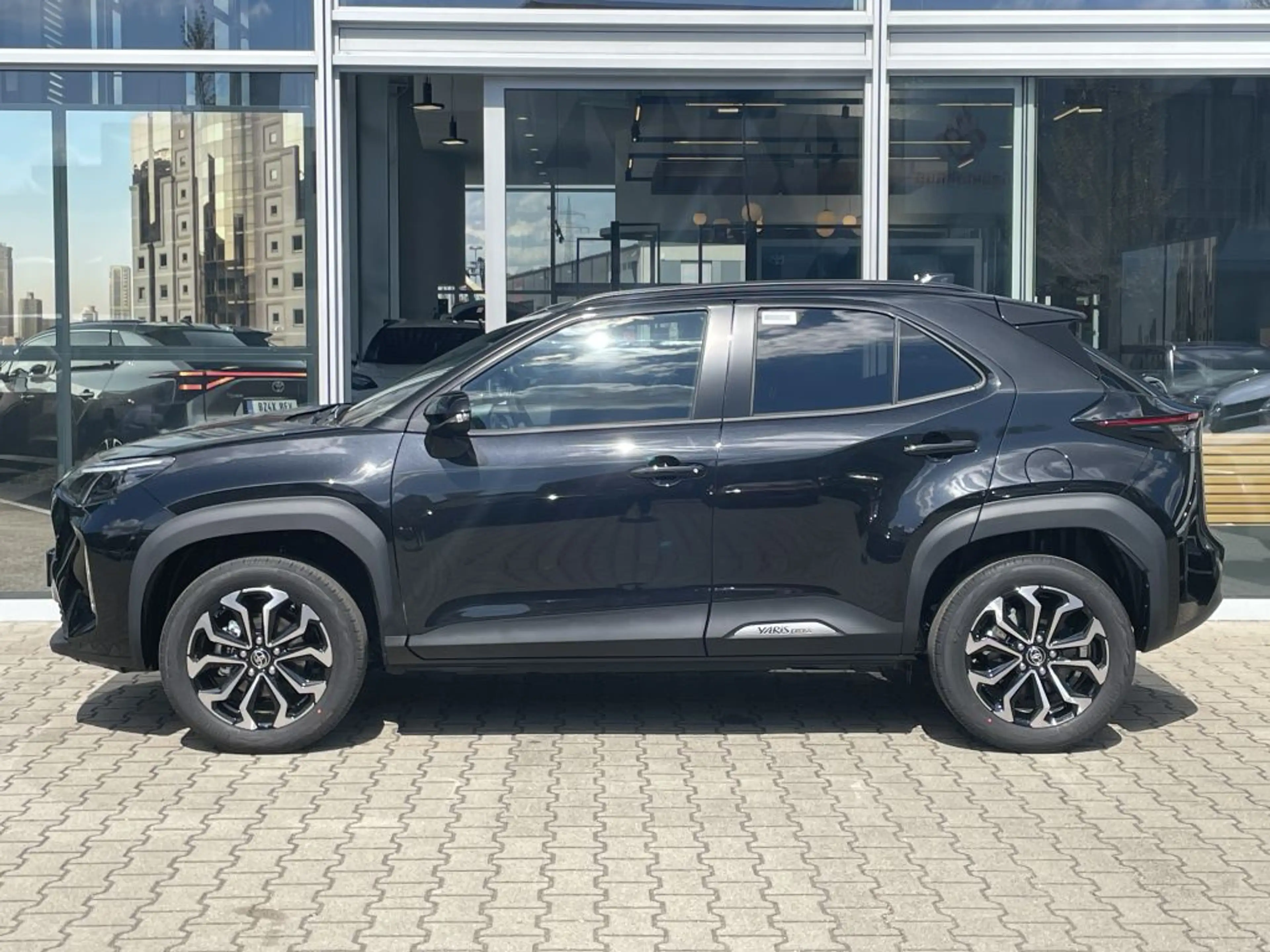 Toyota Yaris Cross Hybrid 130 1.5 VVT-i Teamplayer*Winter-Paket* — photo 7