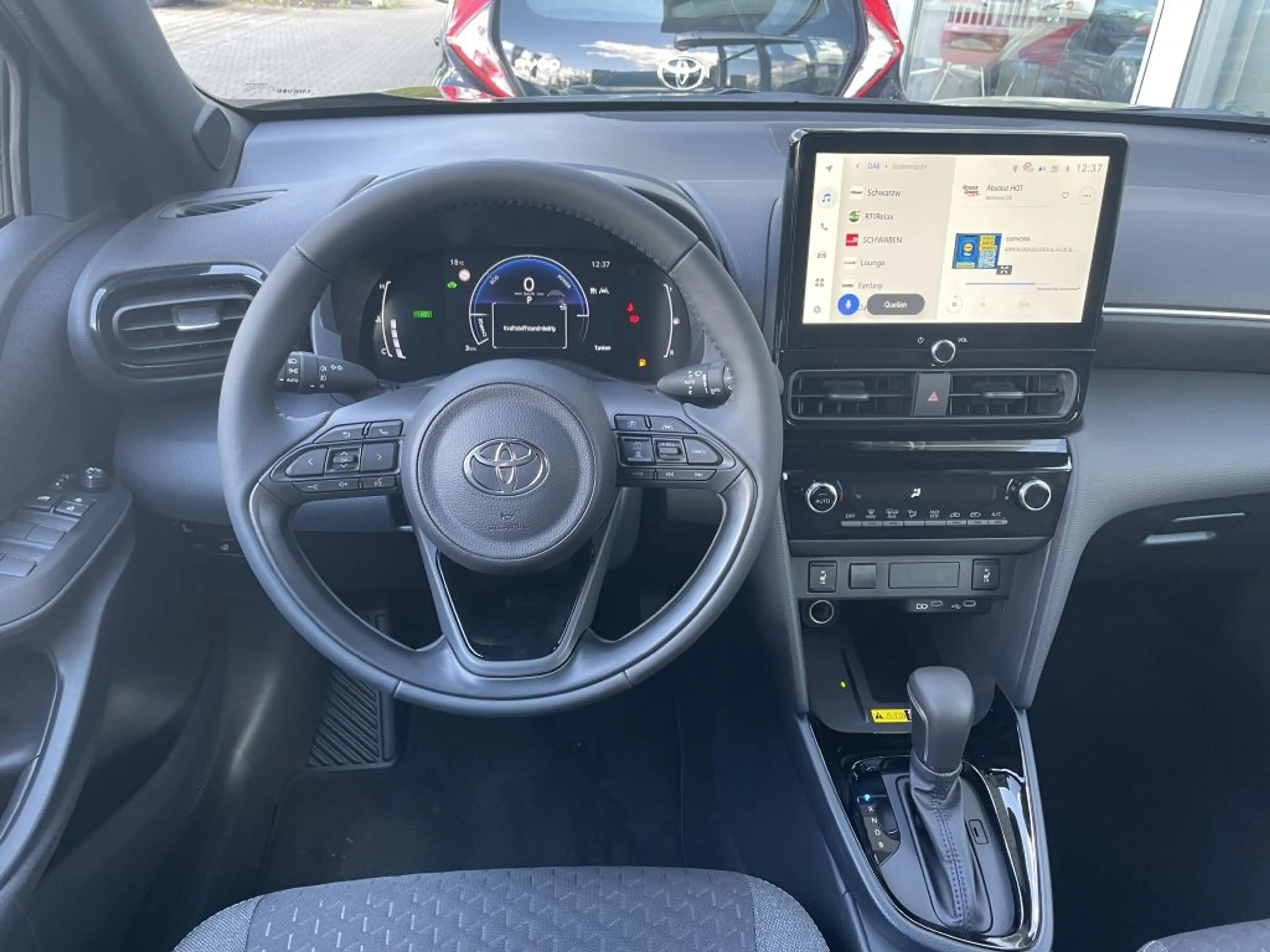 Toyota Yaris Cross Hybrid 130 1.5 VVT-i Teamplayer*Winter-Paket* — photo 9