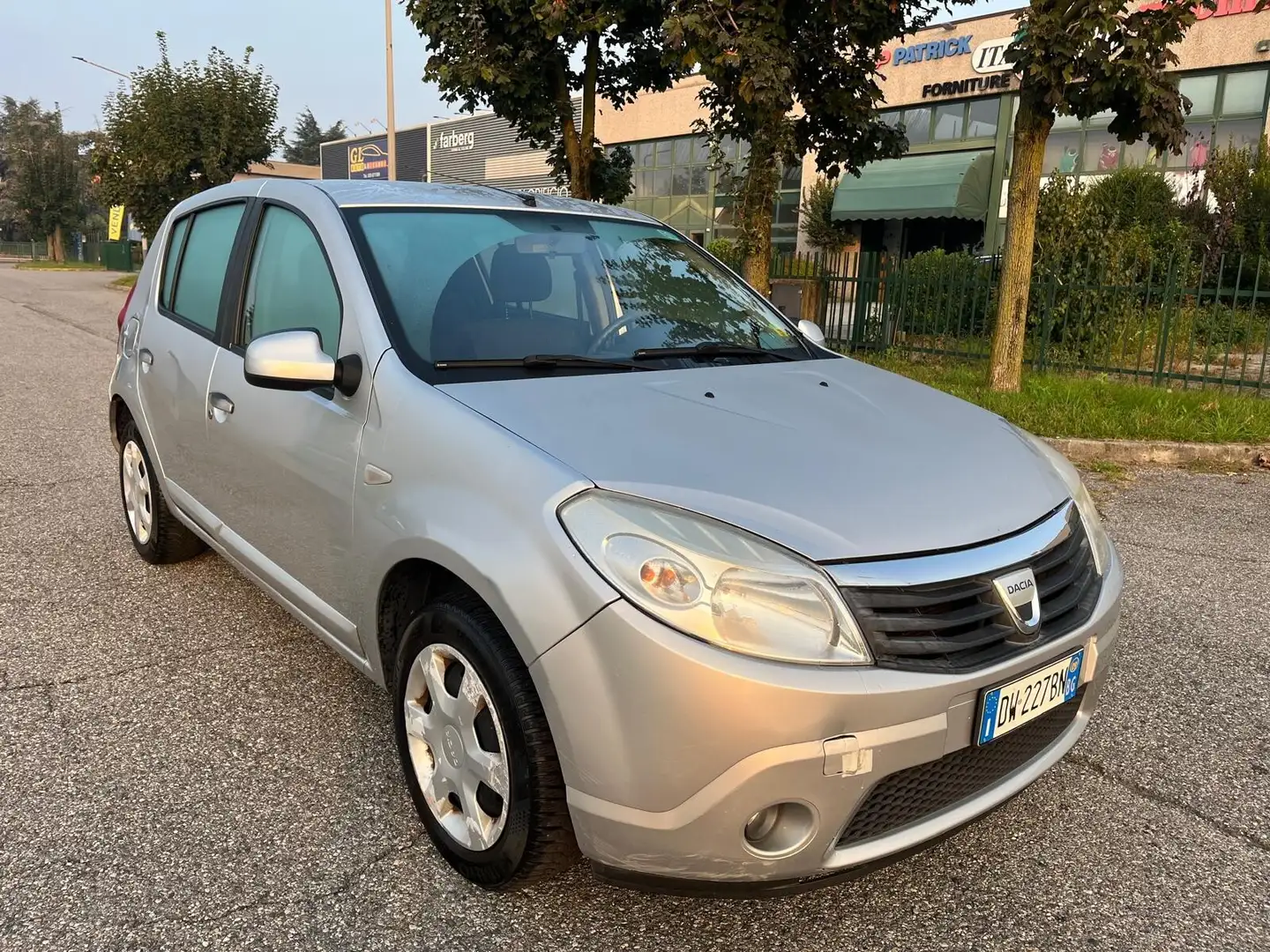 Dacia Sandero Sandero 1.4 8V GPL Lauréate Grigio - 2