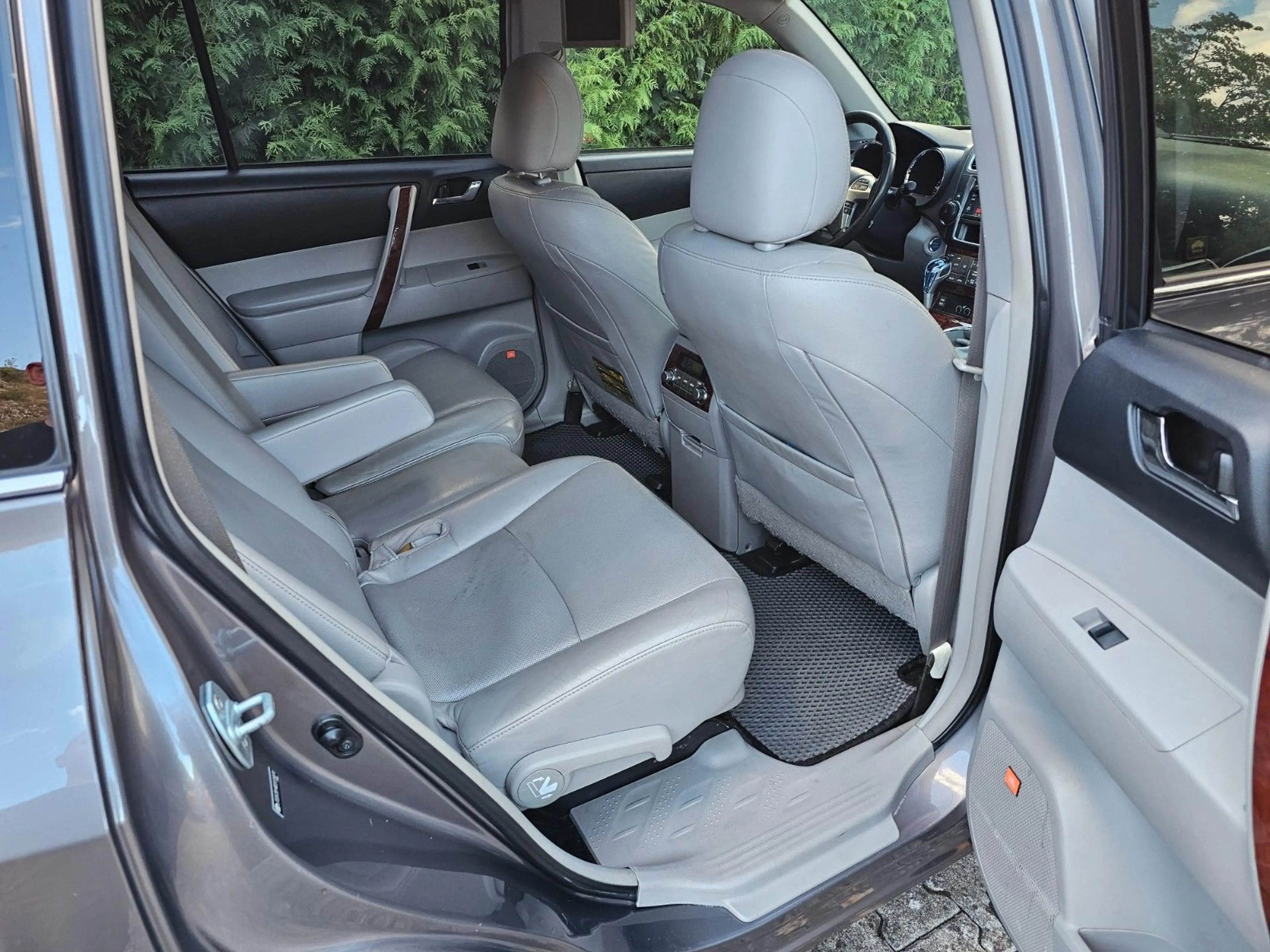 Toyota Highlander Hybrid Klima Navi Kamera 6 Sitzer — photo 14