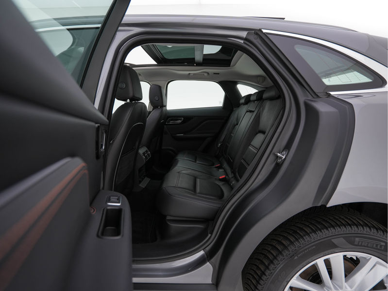 Jaguar F-Pace 2.0 Portfolio AWD 20d Aut. *PANO | LEATHER | XENON — photo 10