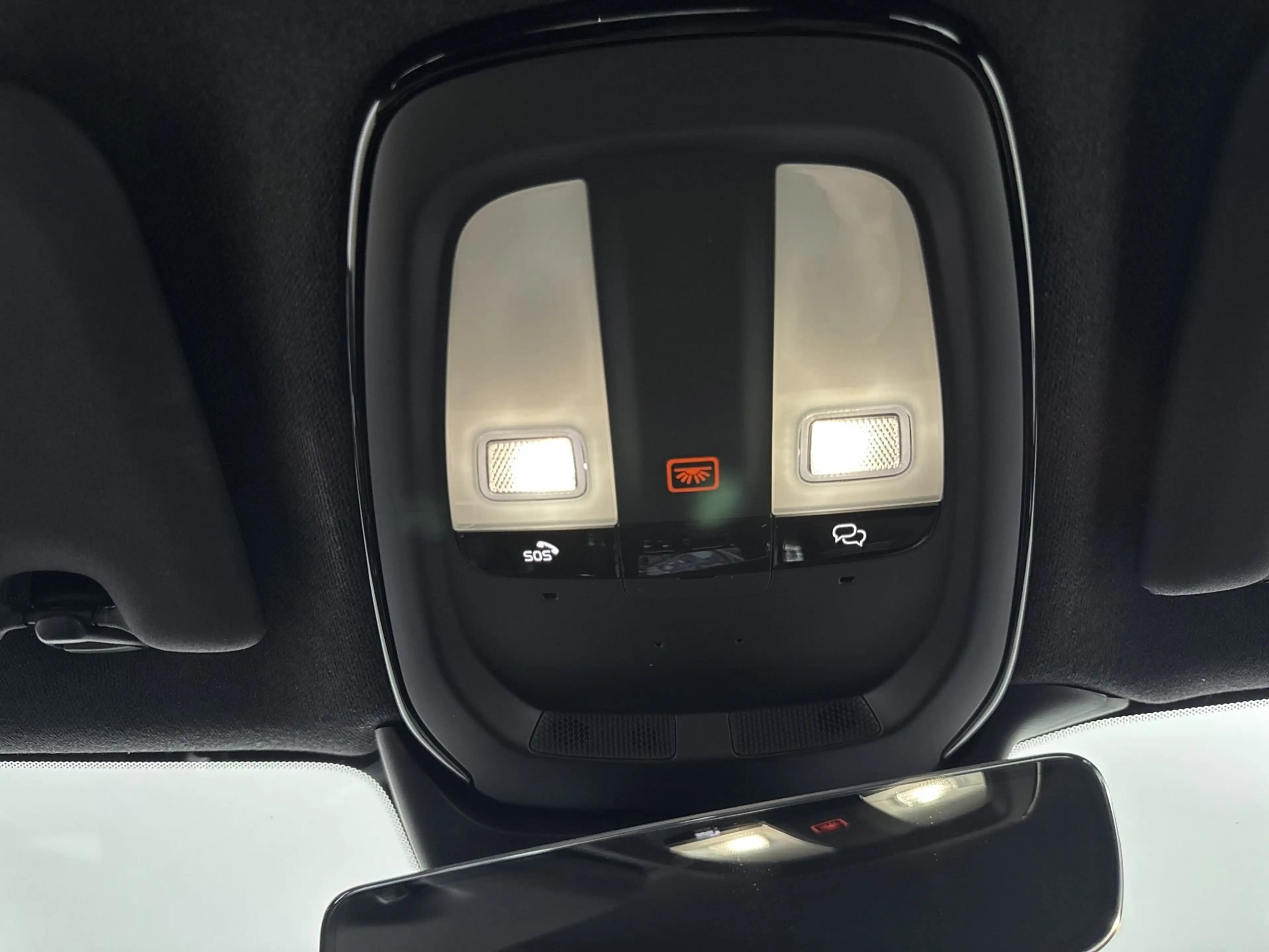 Volvo EX40 Single Motor Extended Range Plus 82 kWh | Trekhaak — photo 34