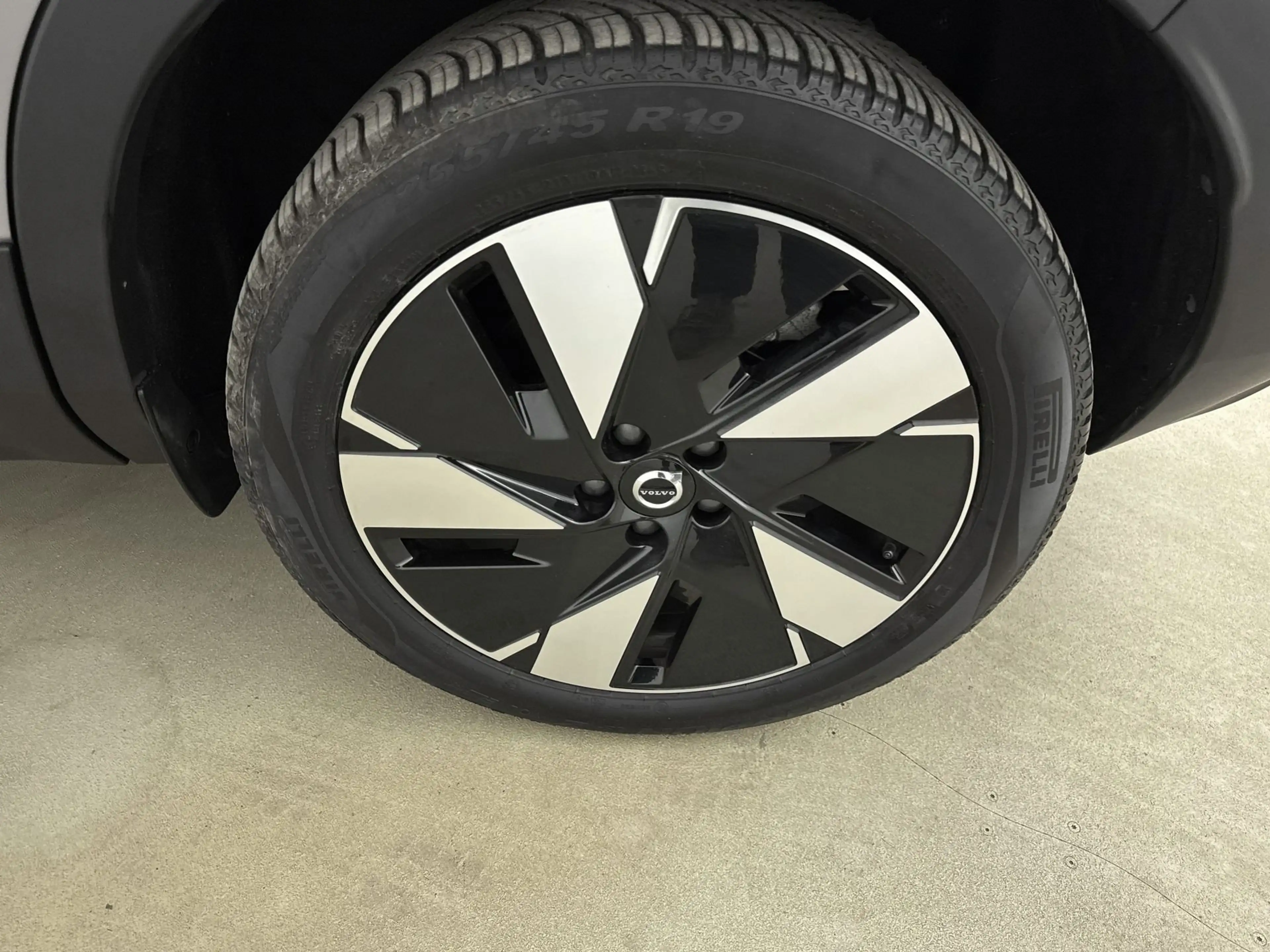 Volvo EX40 Single Motor Extended Range Plus 82 kWh | Trekhaak — photo 30
