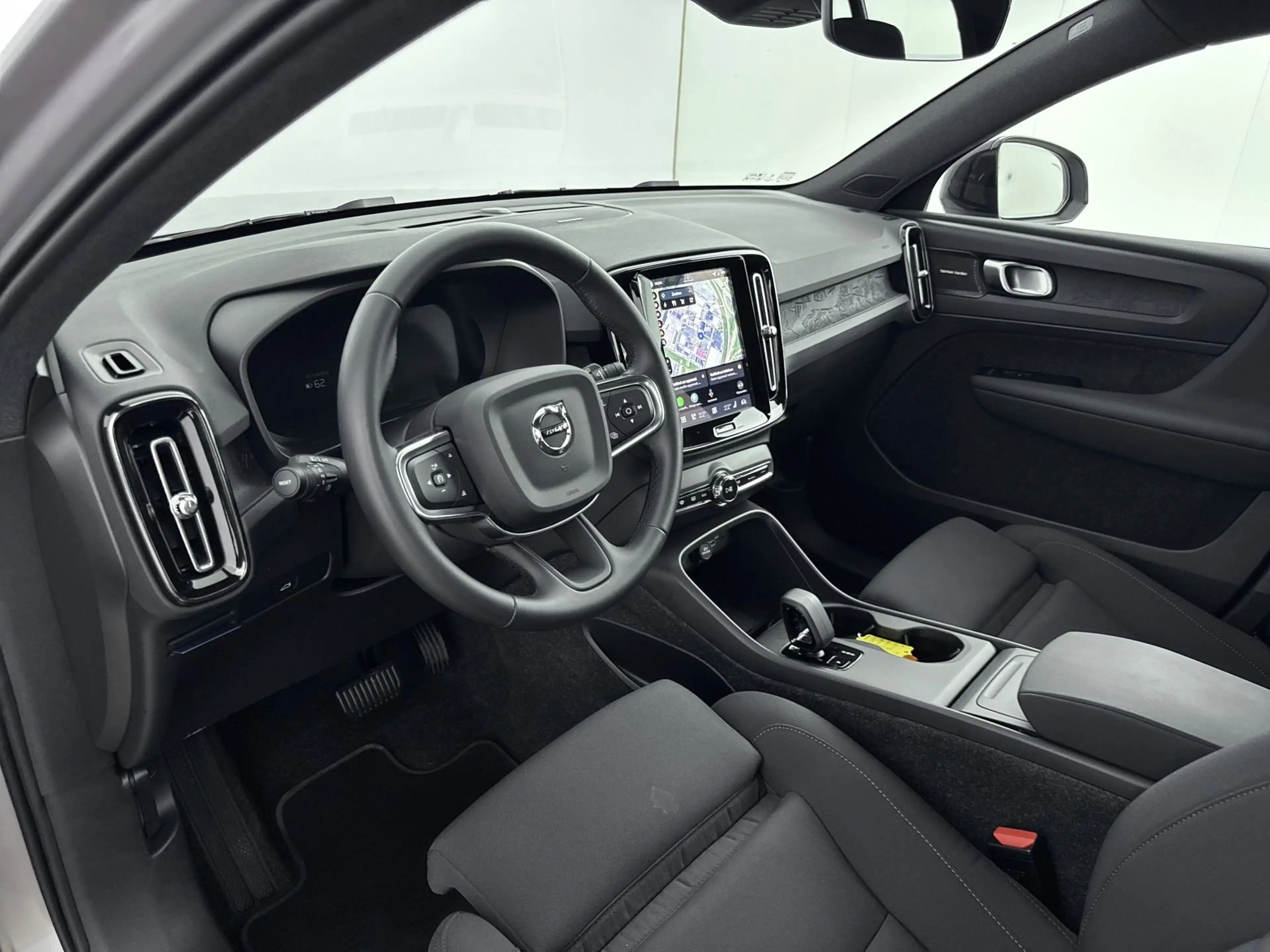 Volvo EX40 Single Motor Extended Range Plus 82 kWh | Trekhaak — photo 25