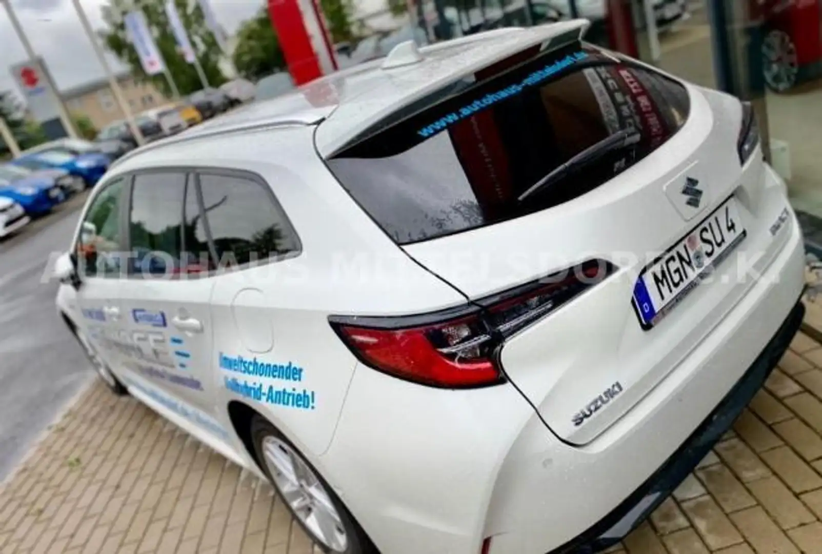 Suzuki Swace 1.8 Hybrid CVT Comfort+ - 2