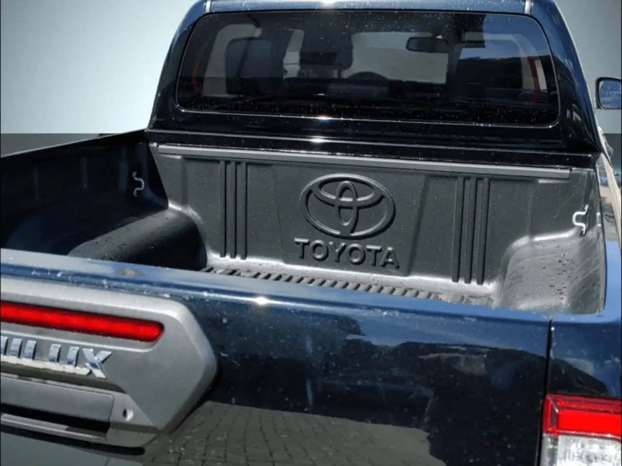 Toyota Hilux Invincible 4x4 DC LED SHZ Spurhalteass. Temp Keyle 10