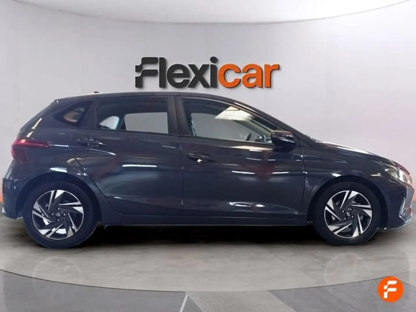 Hyundai i20 1.0 TGDI Klass 100 Gris - 2