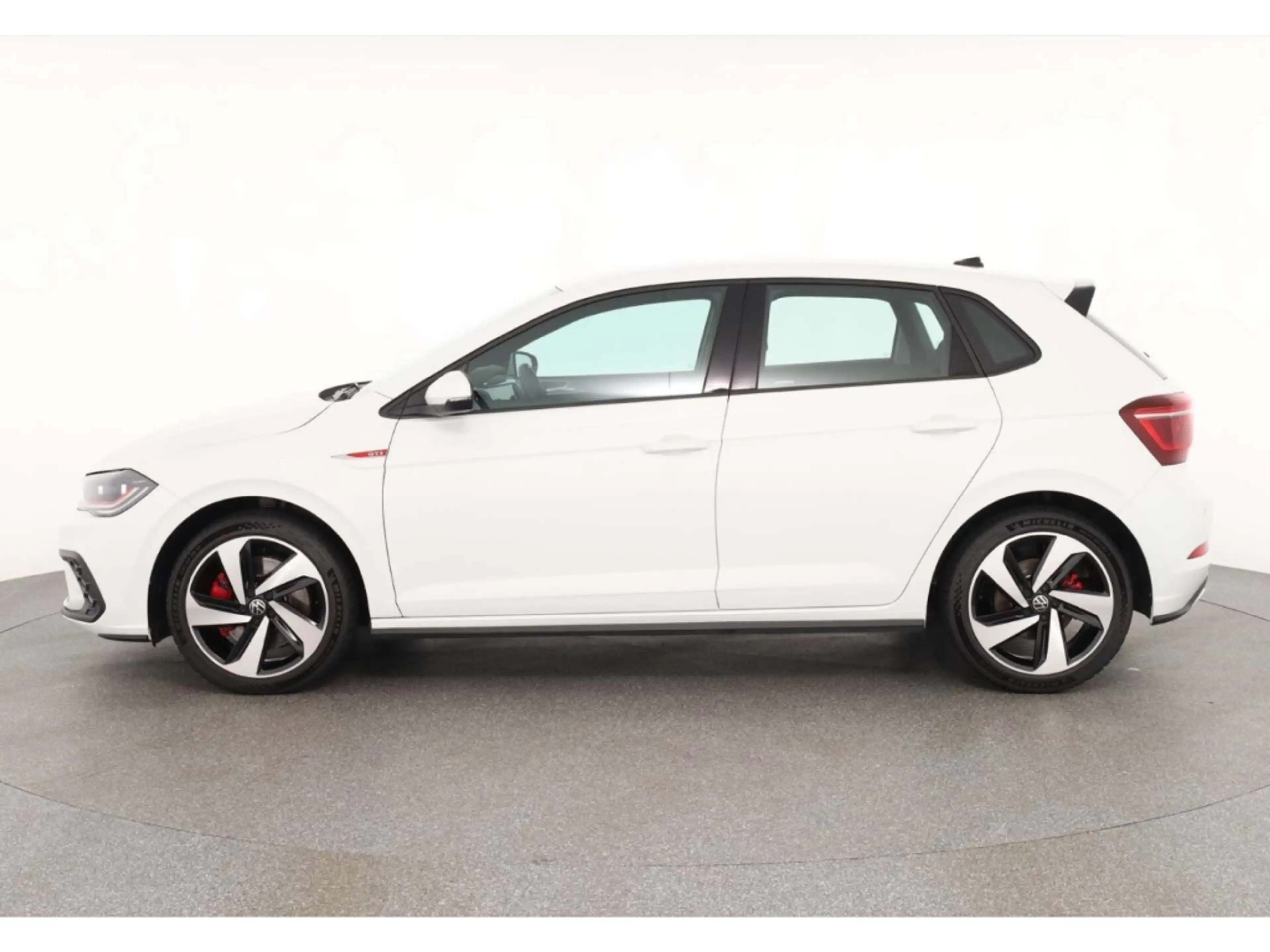 Volkswagen Polo GTI 2.0 TSI OPF — photo 6