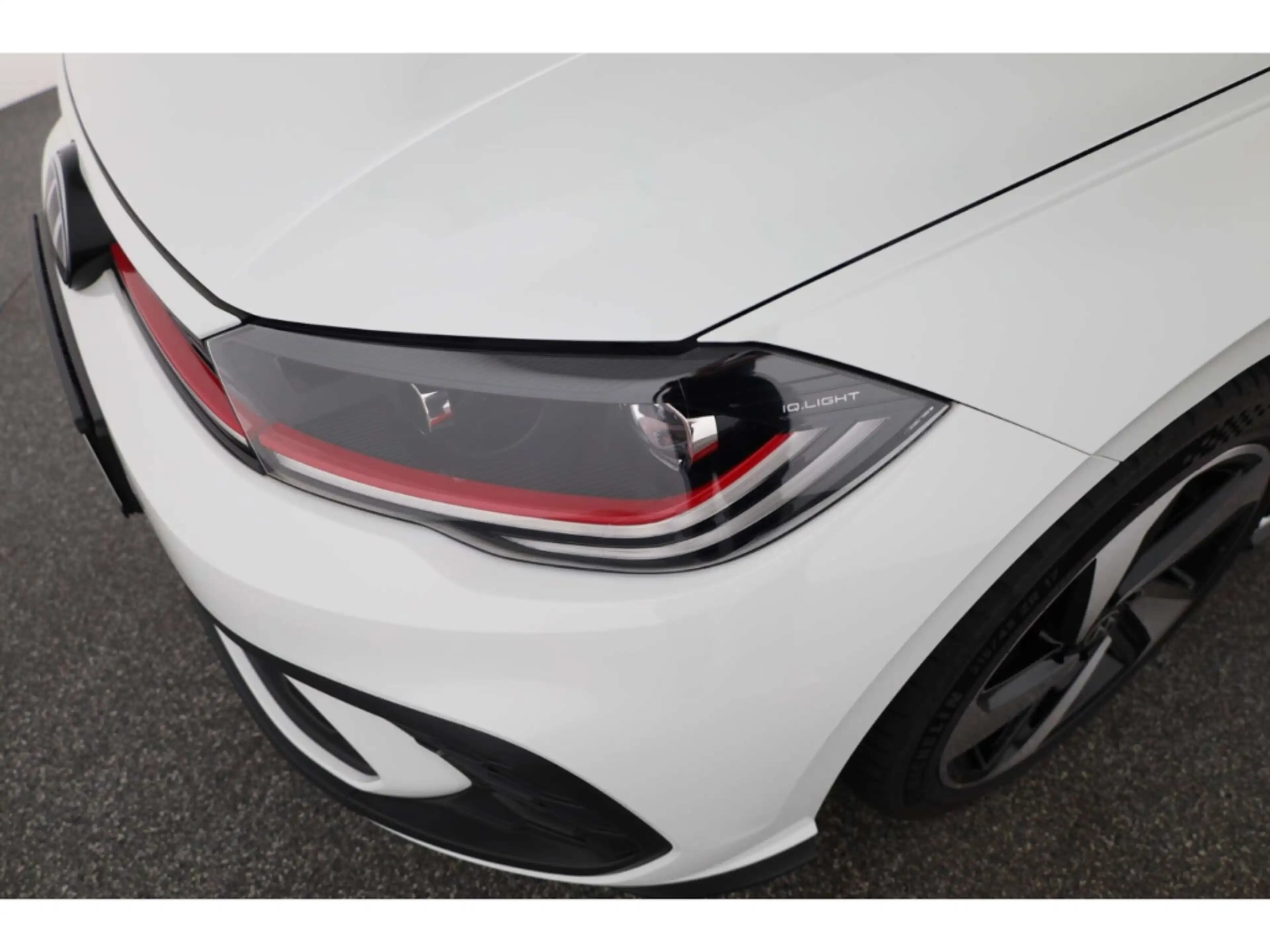 Volkswagen Polo GTI 2.0 TSI OPF — photo 8