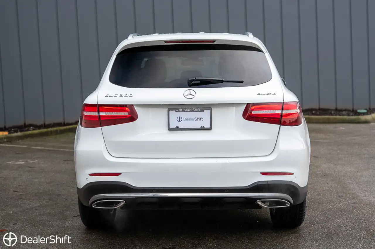 Mercedes-Benz GLC снимка Mercedes-Benz GLC
