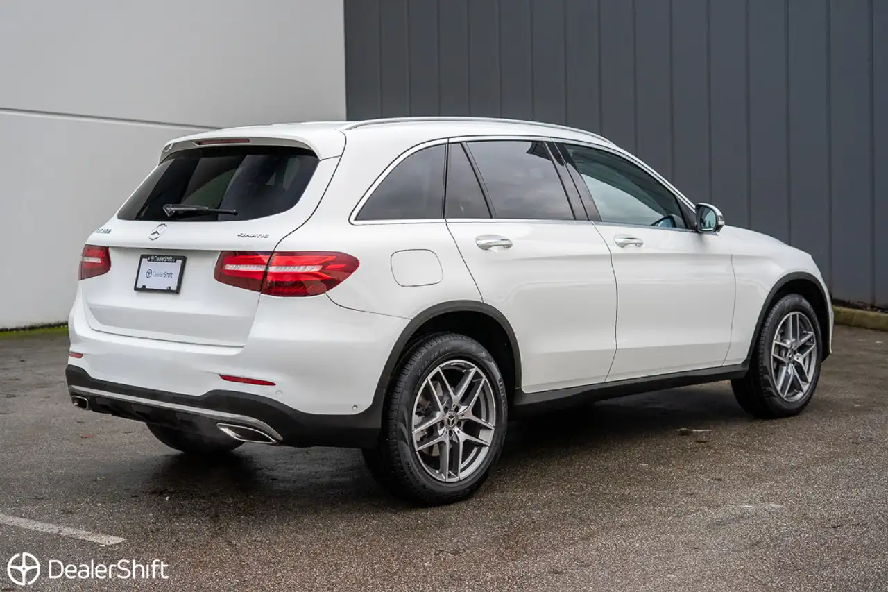 Mercedes-Benz GLC снимка Mercedes-Benz GLC