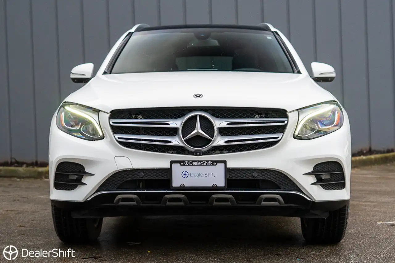 Mercedes-Benz GLC снимка Mercedes-Benz GLC