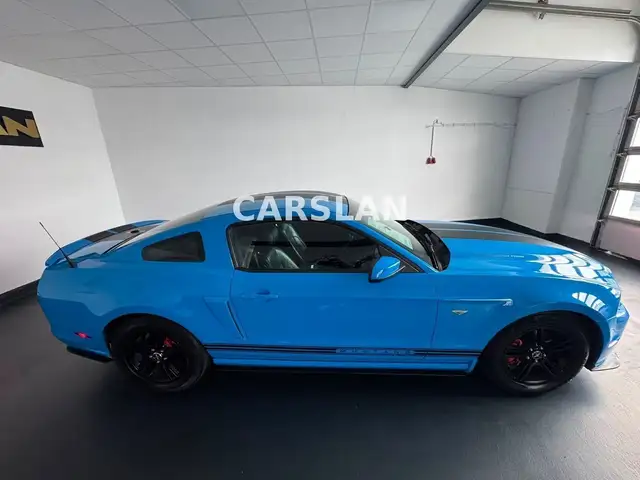 Ford Mustang view 12