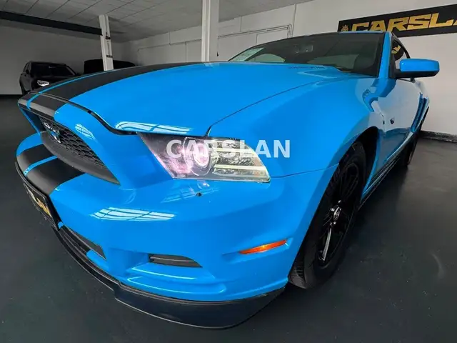 Ford Mustang view 7