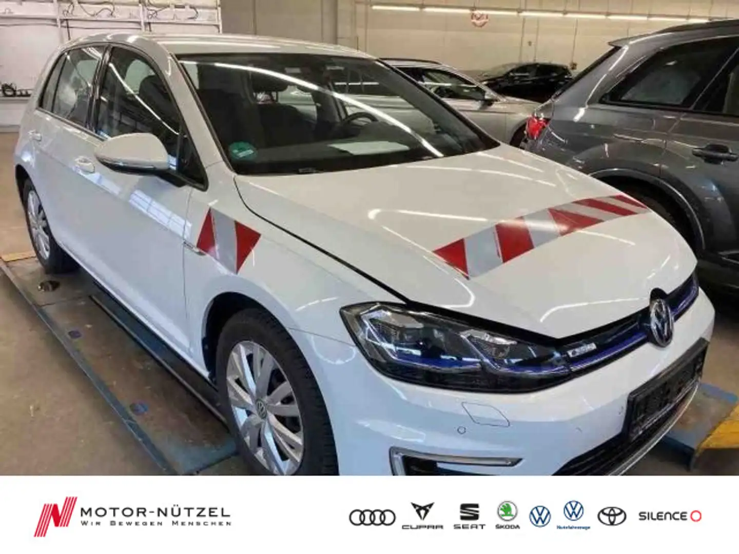 Volkswagen Golf VII e-Golf LED+NAVI-PRO+DAB+ACC+SHZ *12tkm* Alb - 1