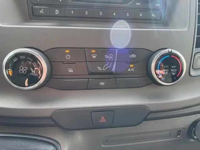 Ford Transit view 12