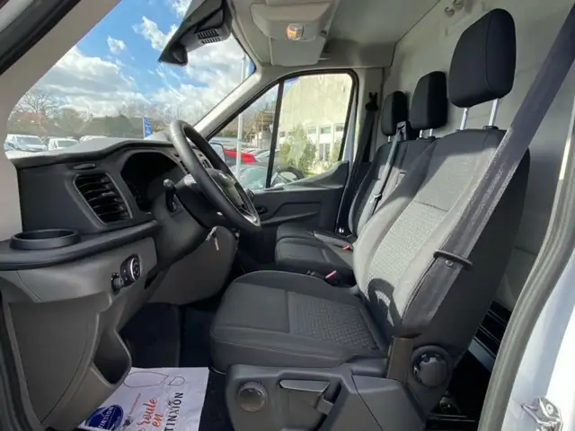 Ford Transit view 5