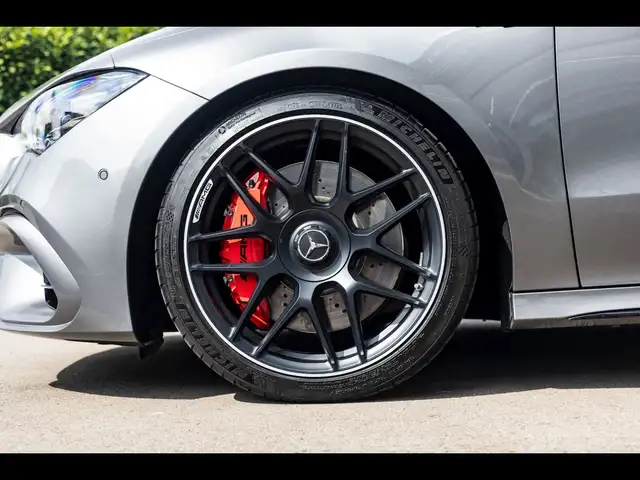 Mercedes-Benz Cla view 9