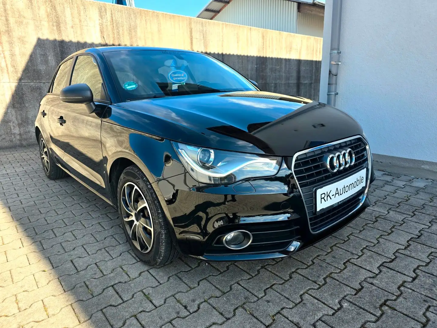 Audi A1 Sportback attraction/Garantie!/TüV neu Noir - 2