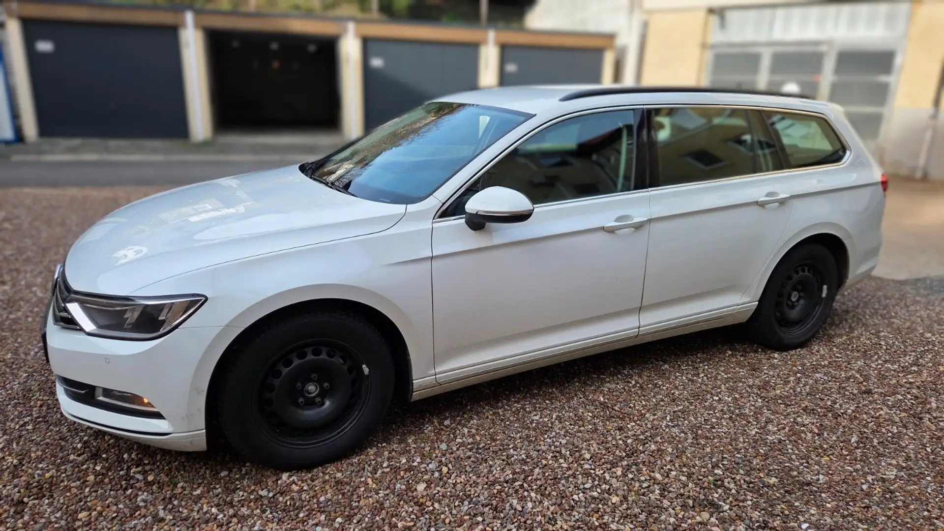 Volkswagen Passat Variant 2.0TDI Comfortline AHK 1.HD MWST! Blanc - 2