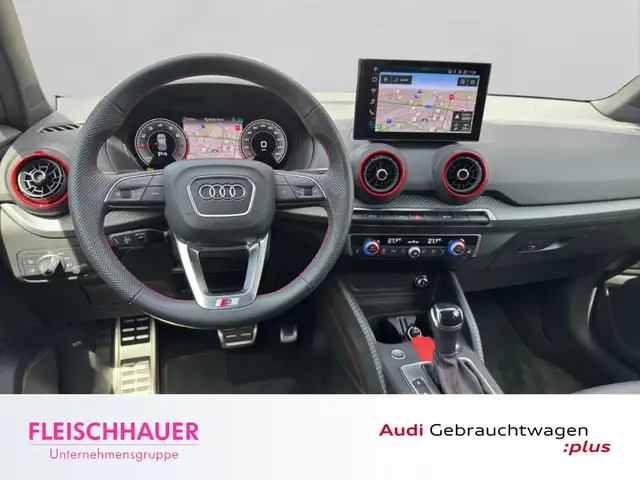 Audi Q2 view 15
