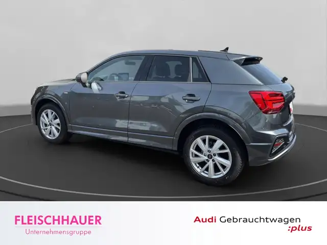 Audi Q2 view 5