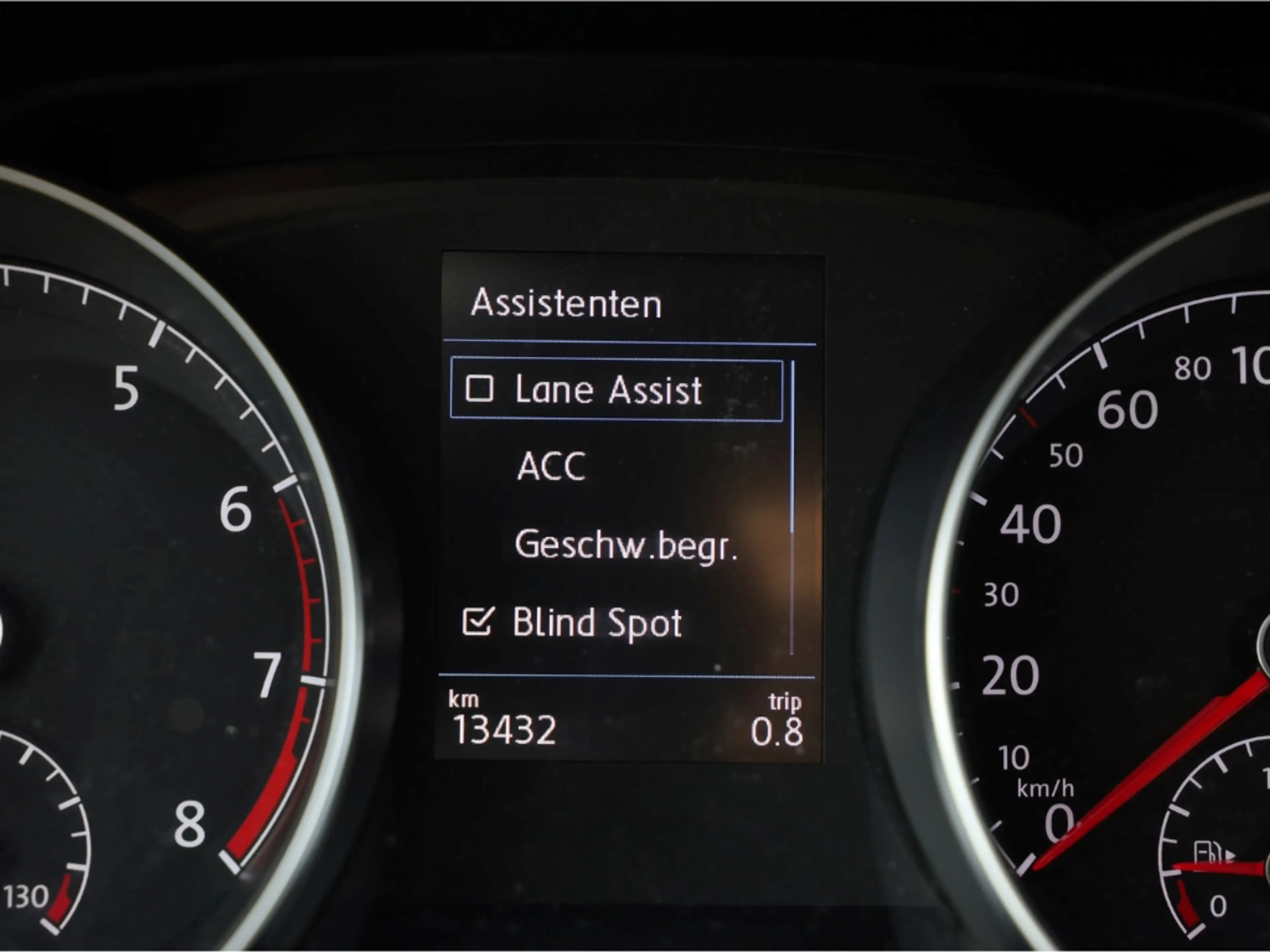 Volkswagen Golf Sportsvan HIGHLINE 1.5 TSI NAVI LED DYN.LIGHT ACC ALARM — photo 12