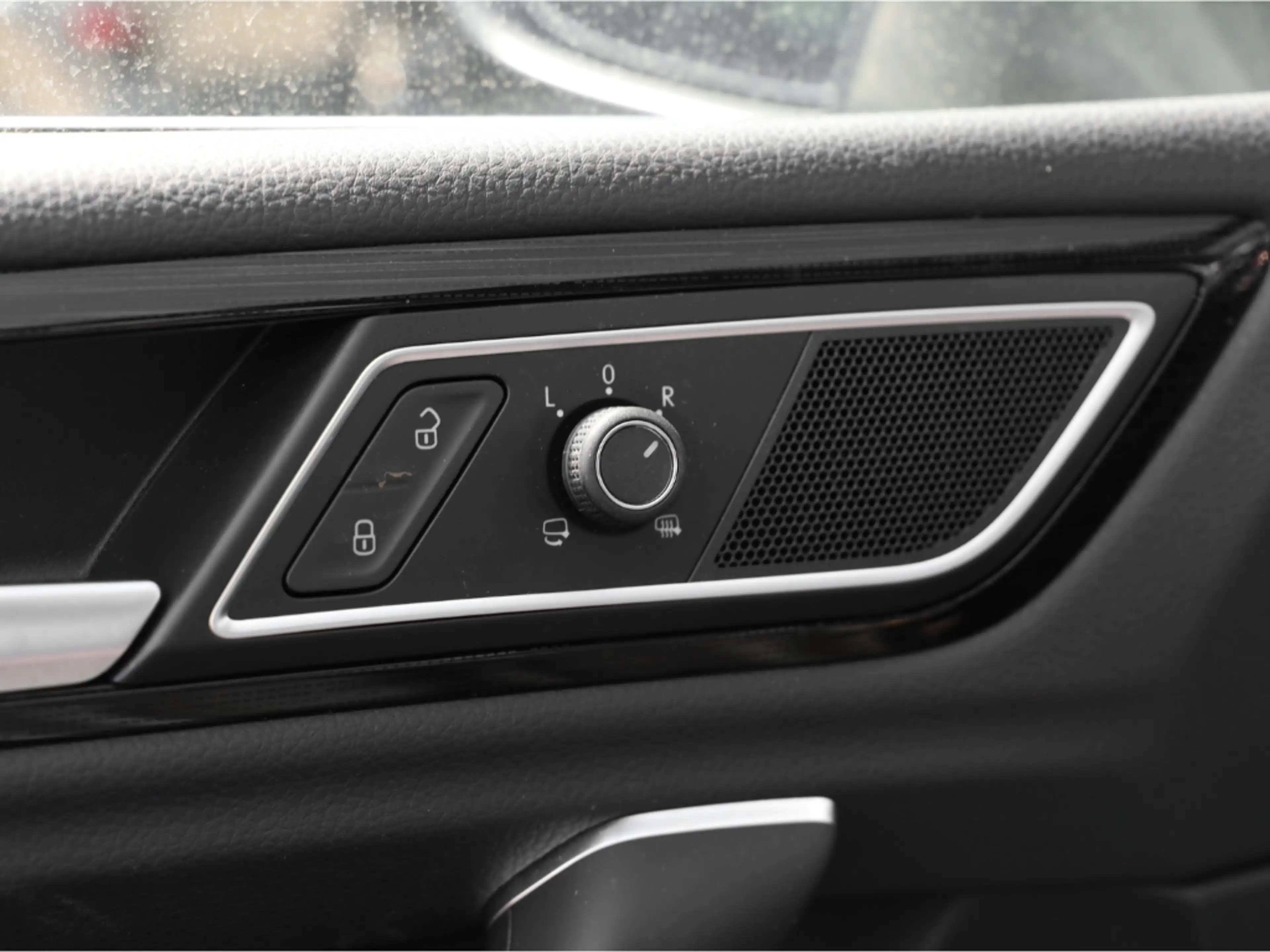 Volkswagen Golf Sportsvan HIGHLINE 1.5 TSI NAVI LED DYN.LIGHT ACC ALARM — photo 11