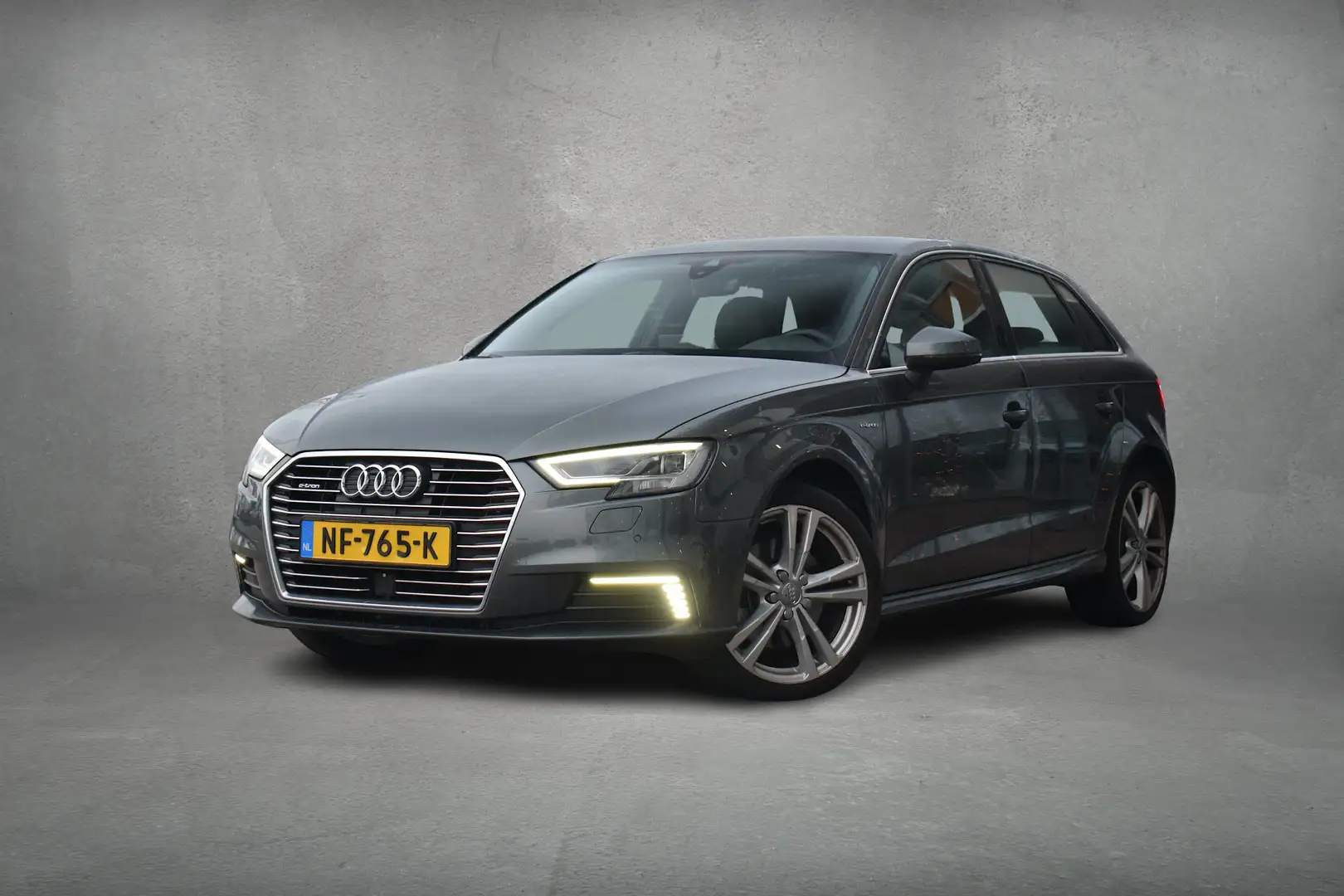 Audi A3 Sportback 1.4 e-tron Lease Edition | S-Line | Half Grigio - 2