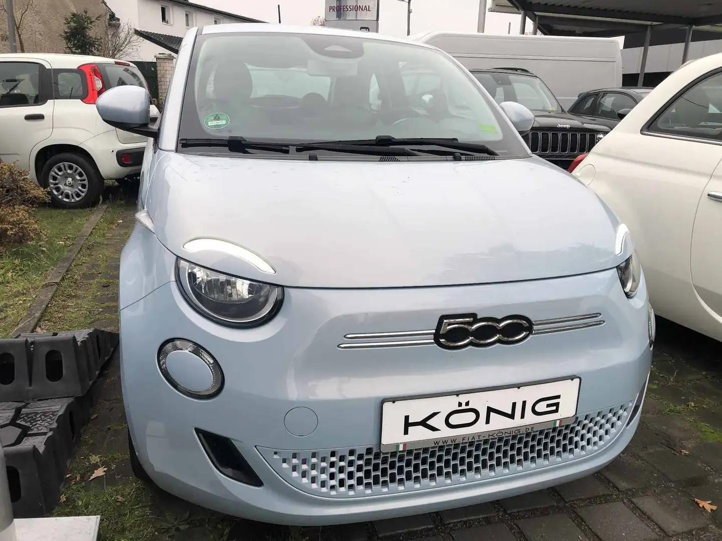 Fiat 500e Icon 42 kwh 113PS Automatik PDC Allwetter Blau - 2