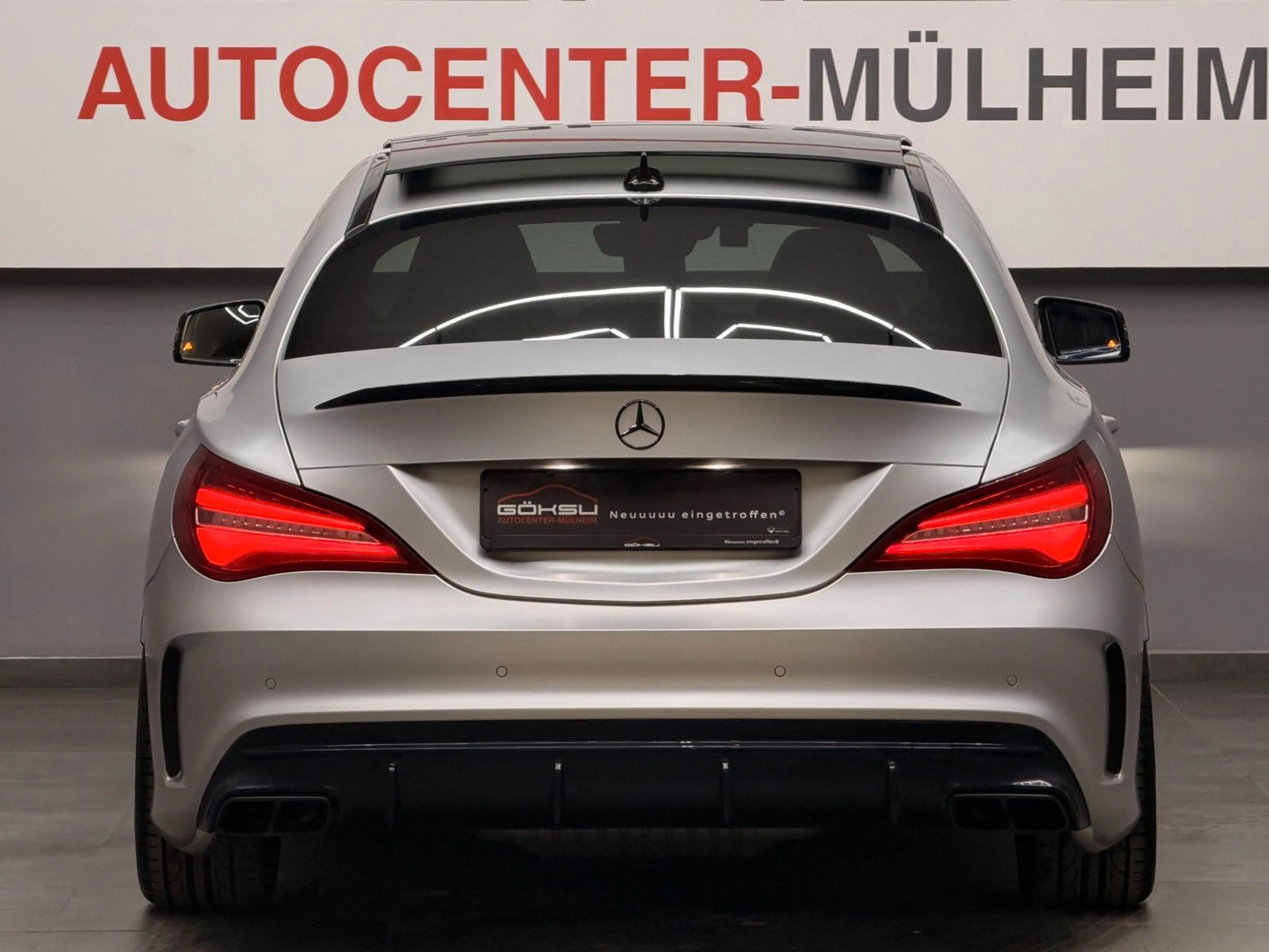 Mercedes-Benz CLA 45 AMG 4M *Pano*Night*Kamera*H&K*Perf.Sitze* — photo 7