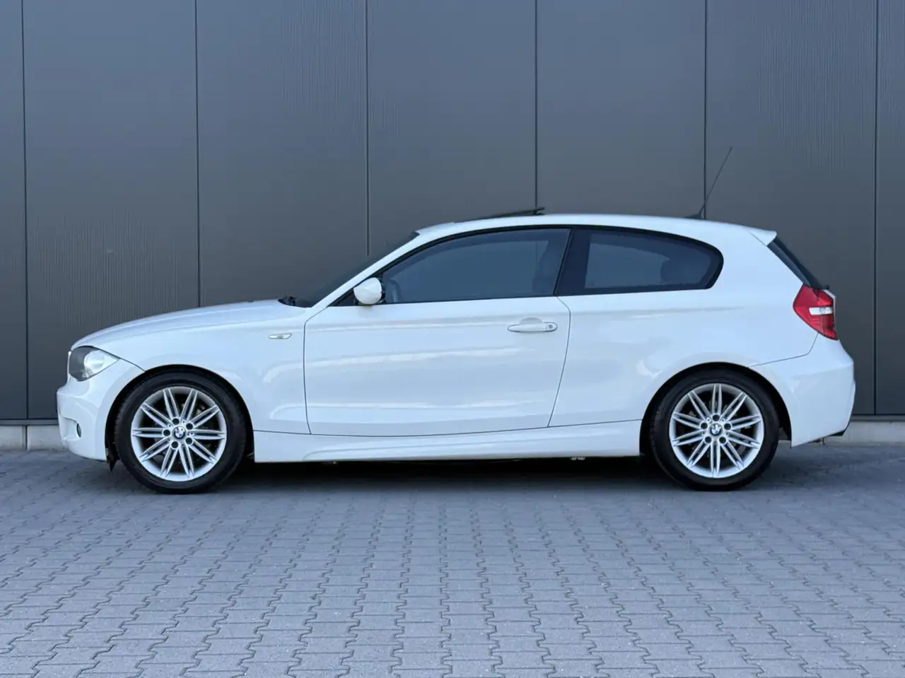 BMW 118i M SPORT 143CH