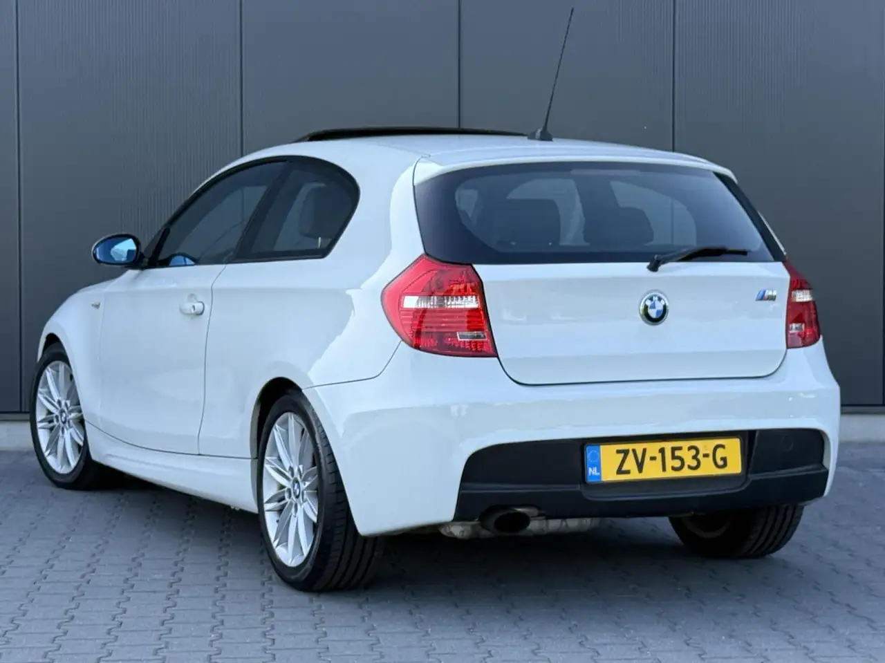 BMW 118i M SPORT 143CH