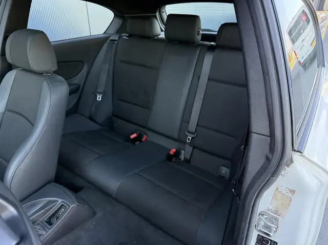 BMW 1 Series view 19